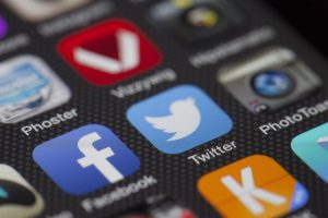 I social network alimentano la solitudine