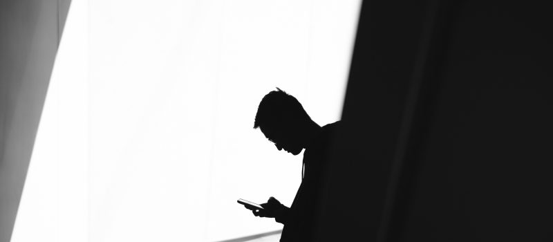Cos’è il catfishing e come riconoscerlo