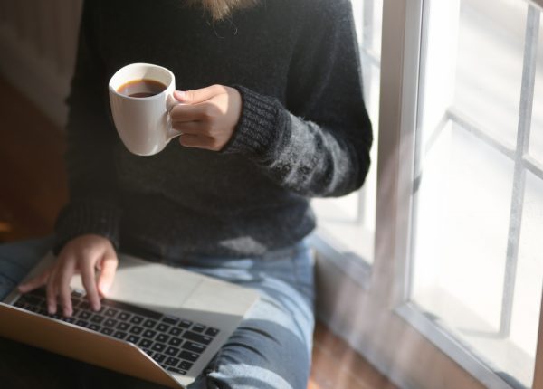 Psicoterapia online: efficacia, costi e limiti