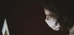 Misofobia o paura dei germi: cos’è e come curarla