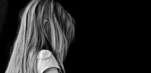 Cosa vuol dire ecolalia? Sintomi e cura