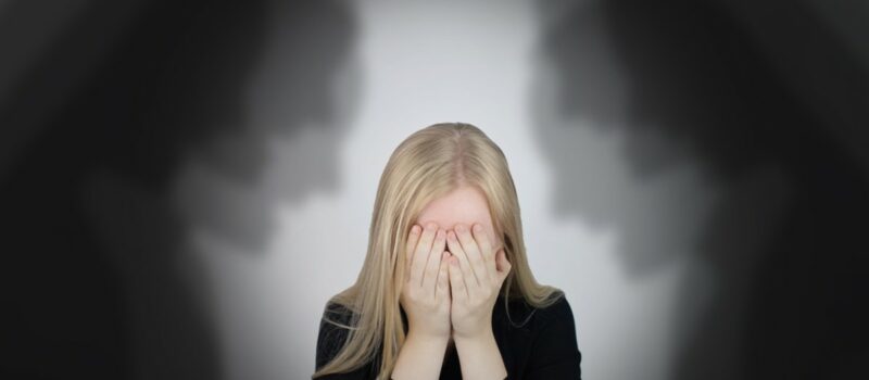 Mania di persecuzione: che cos’è e come trattarla