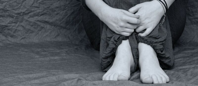 Autolesionismo, che cos’è e quali sono le possibili cause