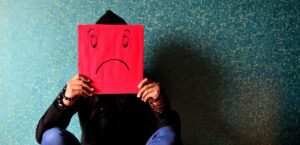 Che cos’è la tristezza e come affrontarla