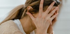 Depersonalizzazione: di cosa si tratta e come si cura