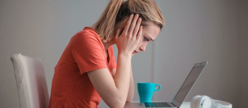 La sindrome dell’impostore: cos’è e in che modo affrontarla?