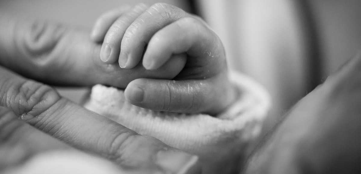Il maternity blues: cos’è e quali sono le cause