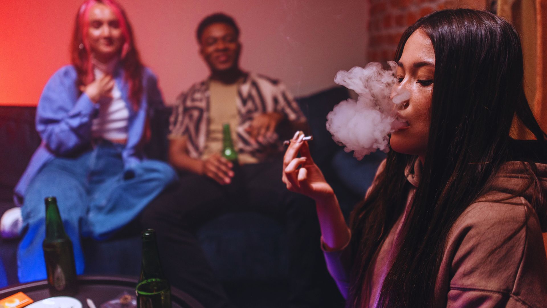 Cannabis e adolescenti: tra uso sociale e dipendenza