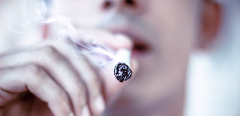 fumare fa male alla bocca perché